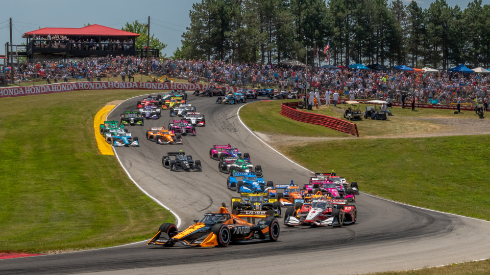 Indy cars race through Mid-Ohio